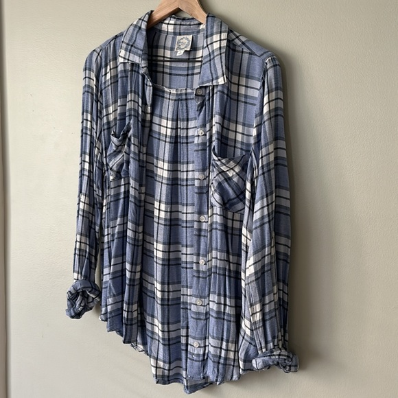 Light Blue Lightweight Flannel - Size L - Picture 8 of 9